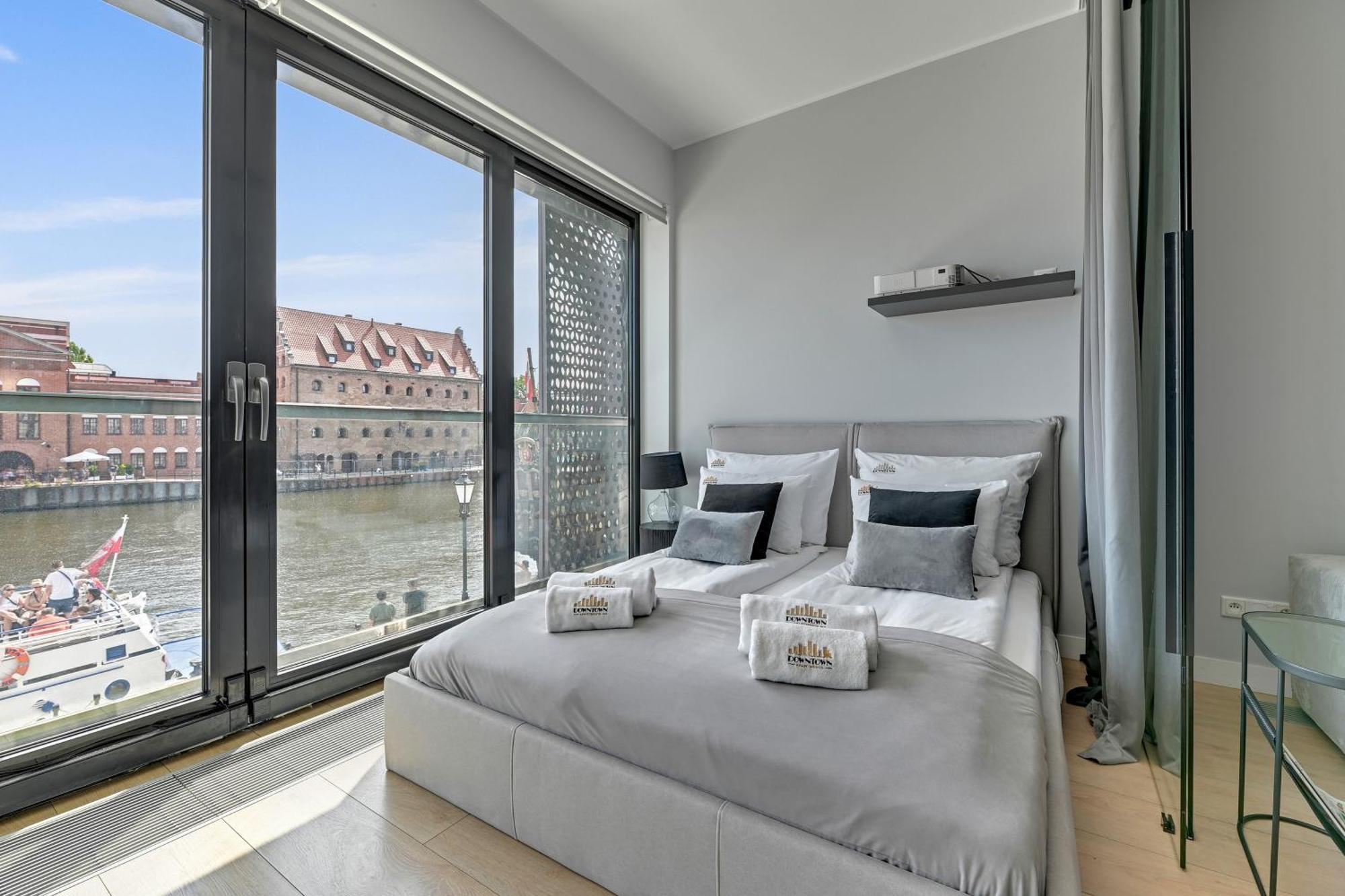 Symfonia Amazing River View Apartment By Downtown Apartments Гданьск Экстерьер фото